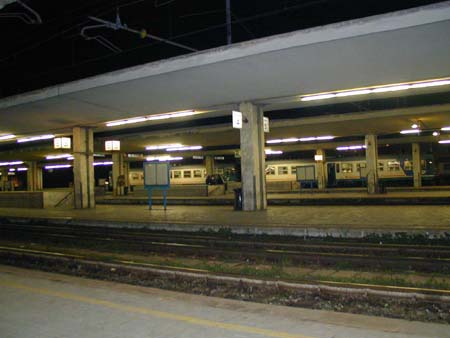 italy_122801_002