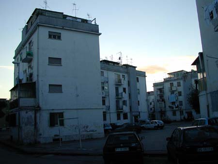 italy_122801_005