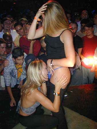 balho_062701_004